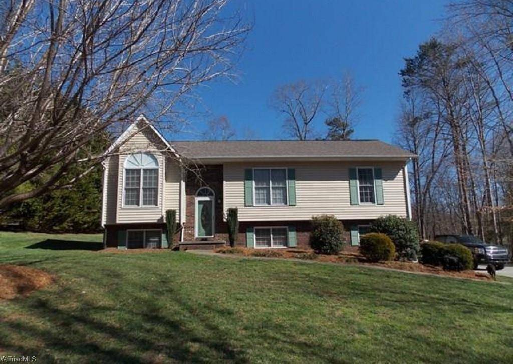 425 Pine Brook PL, Wilkesboro, NC 28697