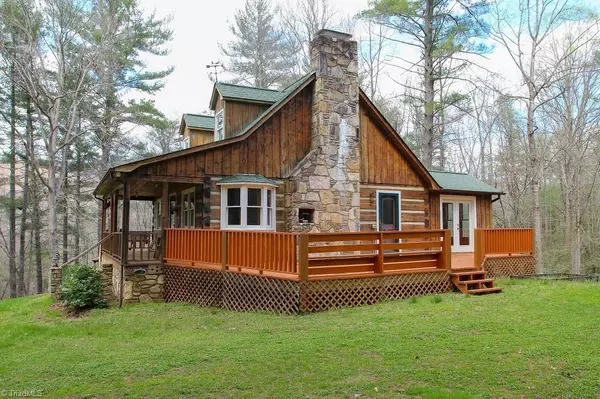 North Wilkesboro, NC 28659,355 CHERRY GROVE LN