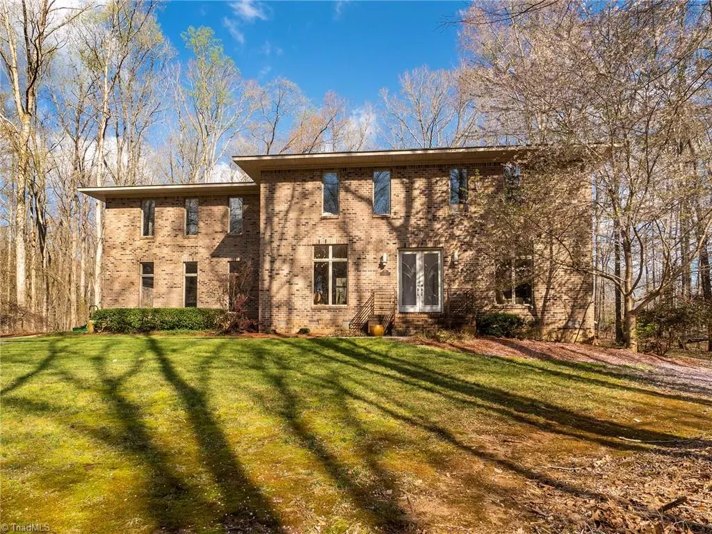 Summerfield, NC 27358,725 Hudson RD