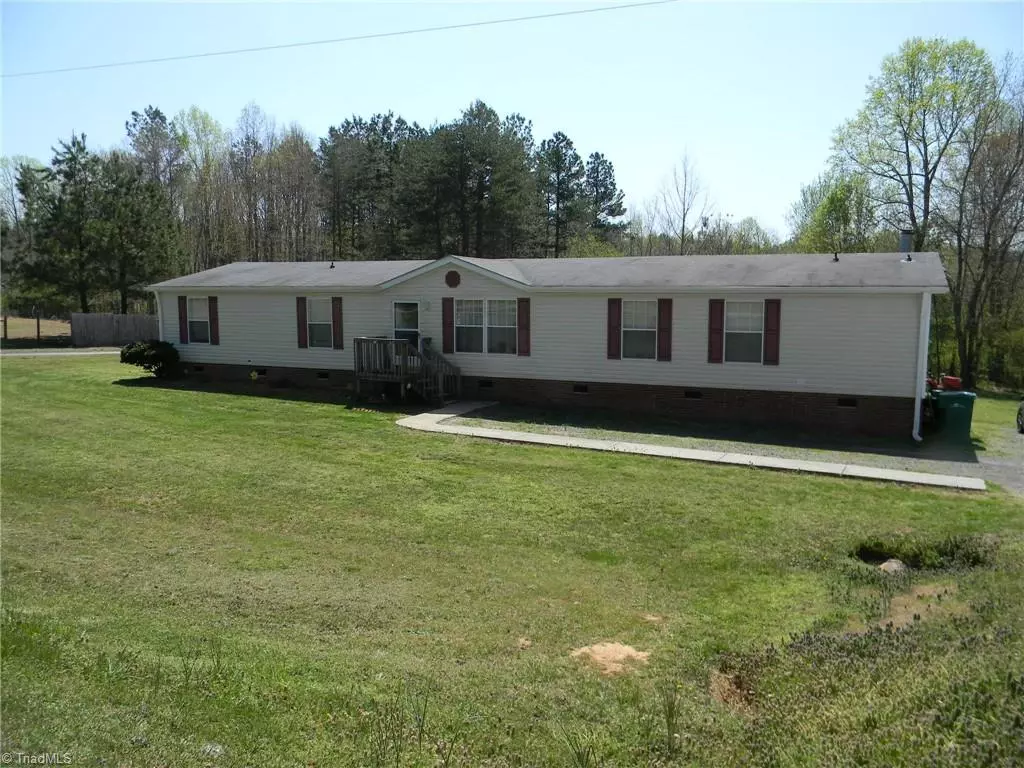 Stoneville, NC 27048,1021 Comer RD