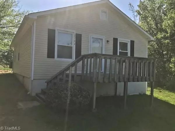 2704 Lovedale AVE, Winston Salem, NC 27127