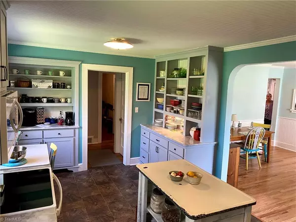 Hamptonville, NC 27020,4200 W Old US Highway 421