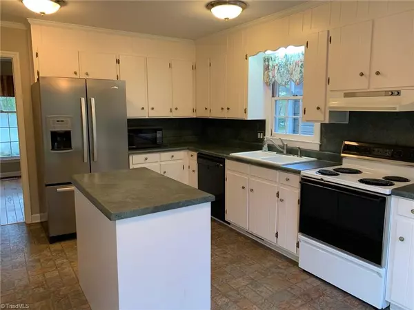 Stoneville, NC 27048,126 Ridge Wood ST