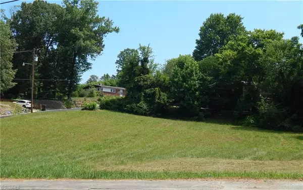 Mount Airy, NC 27030,00 Maple ST