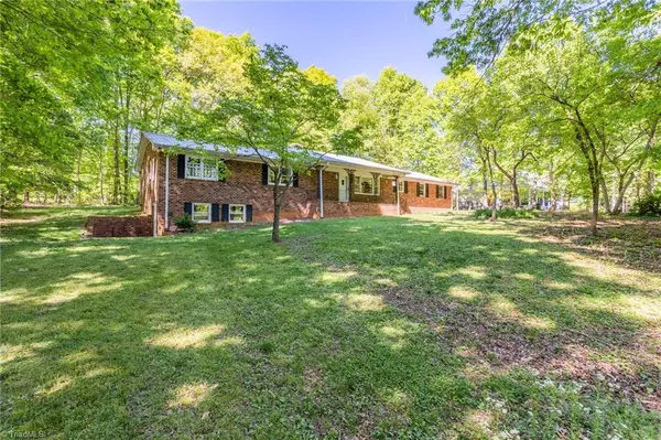 4500 Joseph Hoskins RD, Summerfield, NC 27358