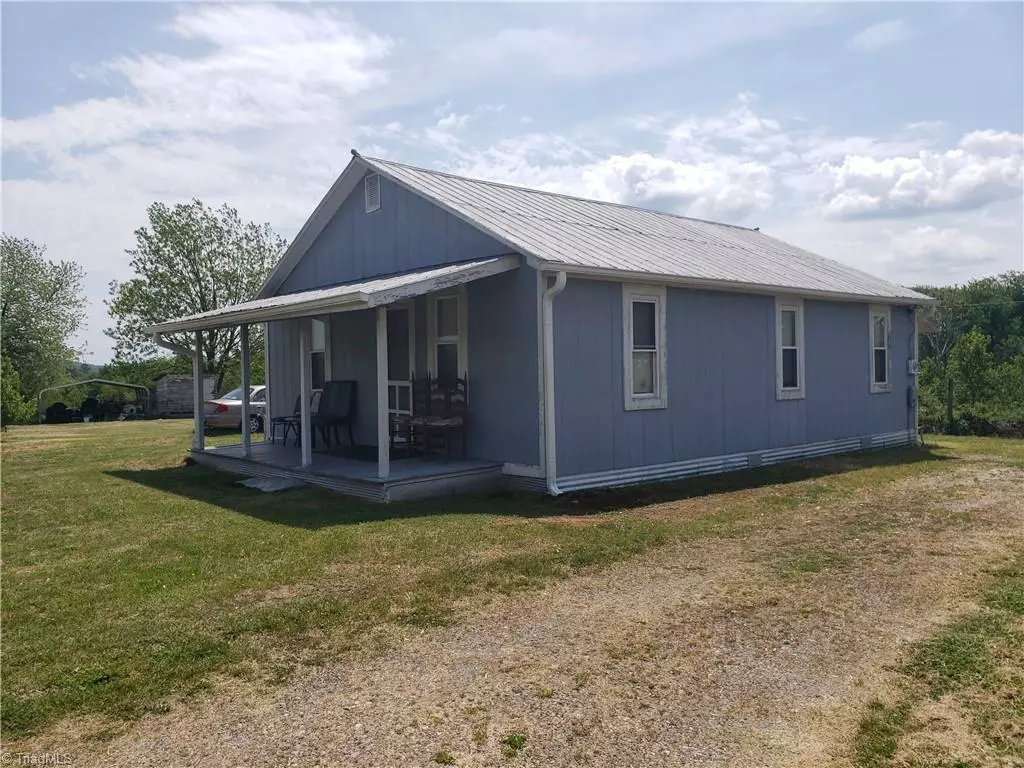 Roaring River, NC 28669,279 W Old Berrys LN