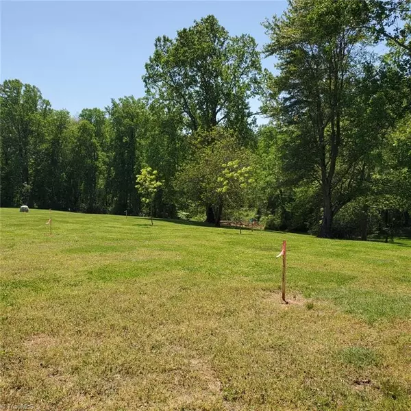 5103 Medearis ST, Summerfield, NC 27358