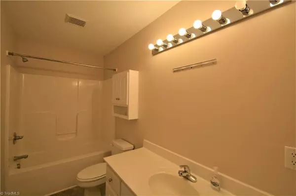 Snow Camp, NC 27349,6767 Cottonwood DR