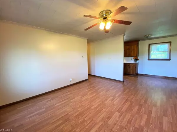 Stoneville, NC 27048,433 Janet RD