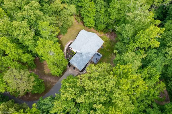 Summerfield, NC 27358,7497 Weitzel DR