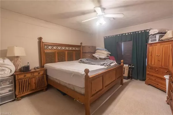 Pilot Mountain, NC 27041,219 Boyles ST