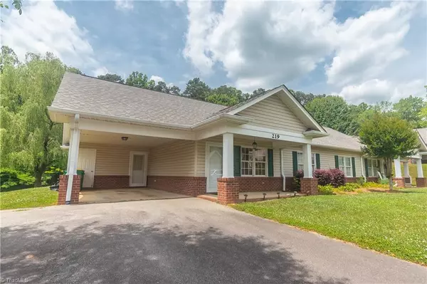 Pilot Mountain, NC 27041,219 Boyles ST