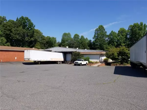 Ramseur, NC 27316,112 Greenhill RD