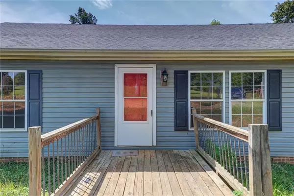 Stoneville, NC 27048,541 Reddie RD