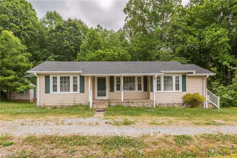 10229 US Highway 601, Boonville, NC 27017