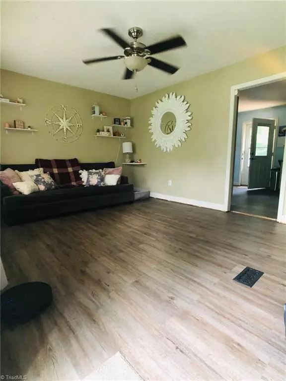North Wilkesboro, NC 28659,443 Shannon View ST