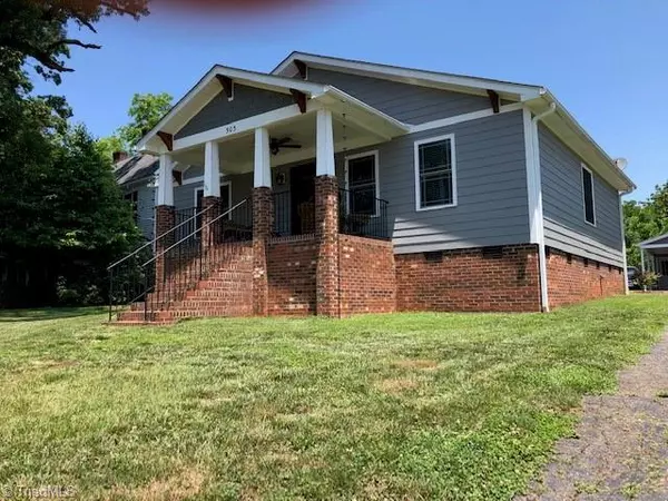 303 W Main ST, Pilot Mountain, NC 27041