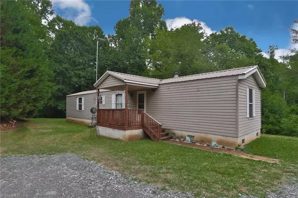 200 Gayla DR, North Wilkesboro, NC 28659