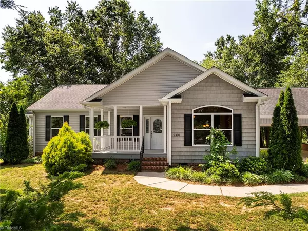 2307 Scalesville RD, Summerfield, NC 27358