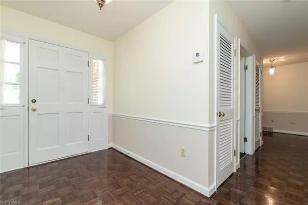 Wilkesboro, NC 28697,306 Raven Midlawn DR