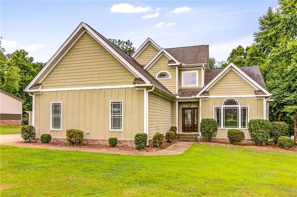 2303 Scalesville RD, Summerfield, NC 27358