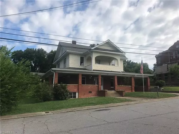 North Wilkesboro, NC 28659,312 D ST