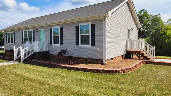 180 Chaney Loop RD, Stoneville, NC 27048