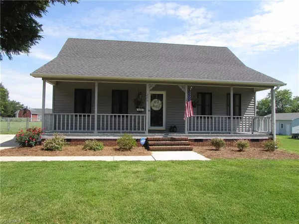 209 Aldridge LN, Archdale, NC 27263