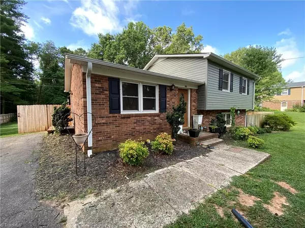 Tobaccoville, NC 27050,180 Little Brook DR