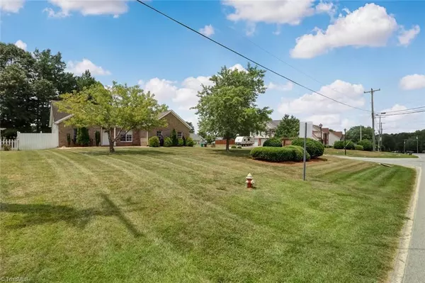 High Point, NC 27265,2468 Willard RD