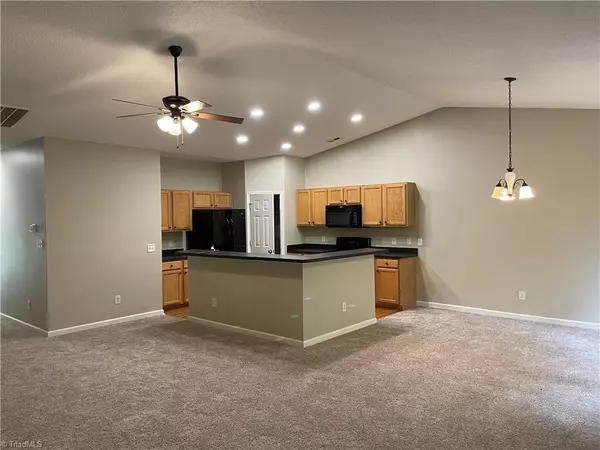 Winston Salem, NC 27103,140 Cabot DR