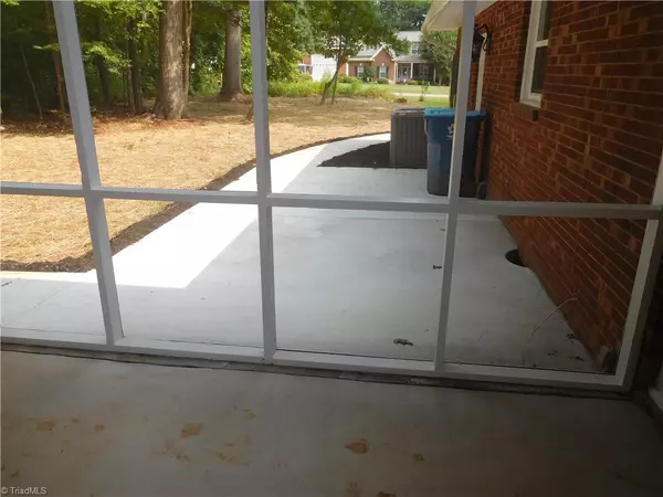 Advance, NC 27006,157 Mcknight RD