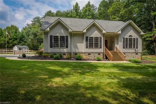 5409 Saddlewood DR, Summerfield, NC 27358