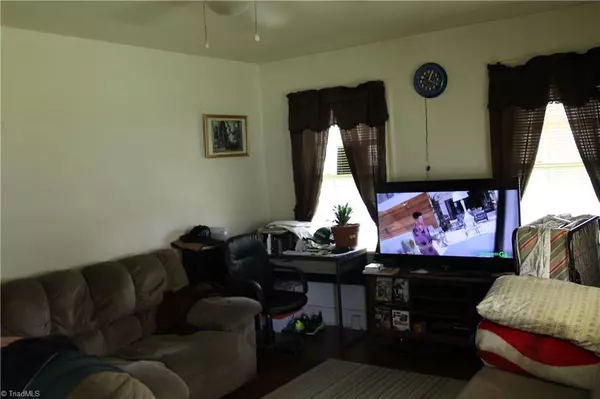 Kernersville, NC 27284,214 Justice ST