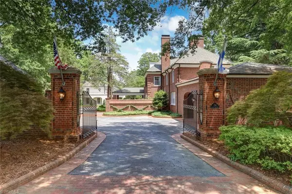 Greensboro, NC 27408,710 Country Club DR