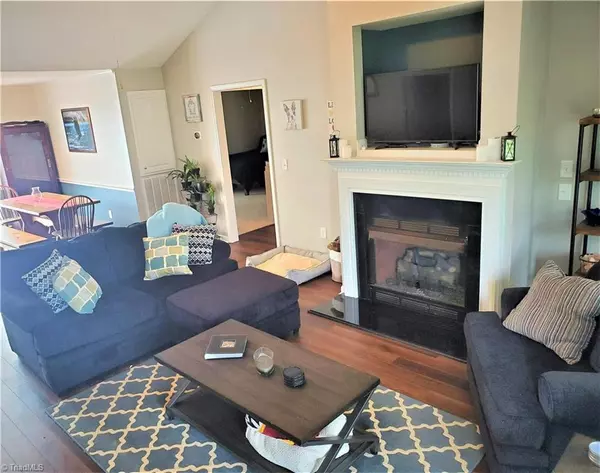 Snow Camp, NC 27349,5399 Longspur DR