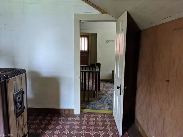 North Wilkesboro, NC 28659,604 H ST