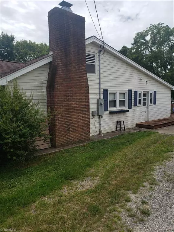 North Wilkesboro, NC 28659,291 Cricket Clubhouse RD