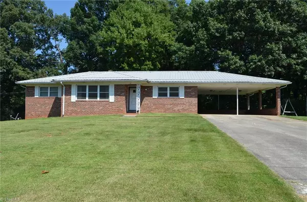 181 Green Bumgarner RD, Millers Creek, NC 28651