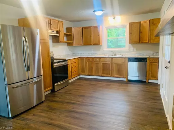 North Wilkesboro, NC 28659,162 Green Valley ST