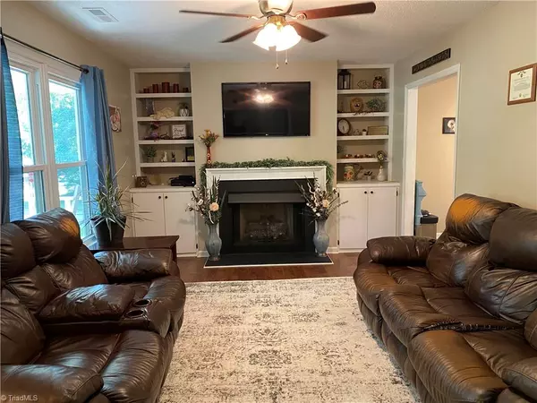 Tobaccoville, NC 27050,3566 Merry Ridge RD