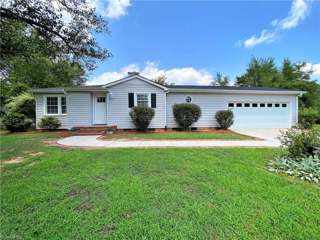 Summerfield, NC 27358,1324 NC Highway 150 W