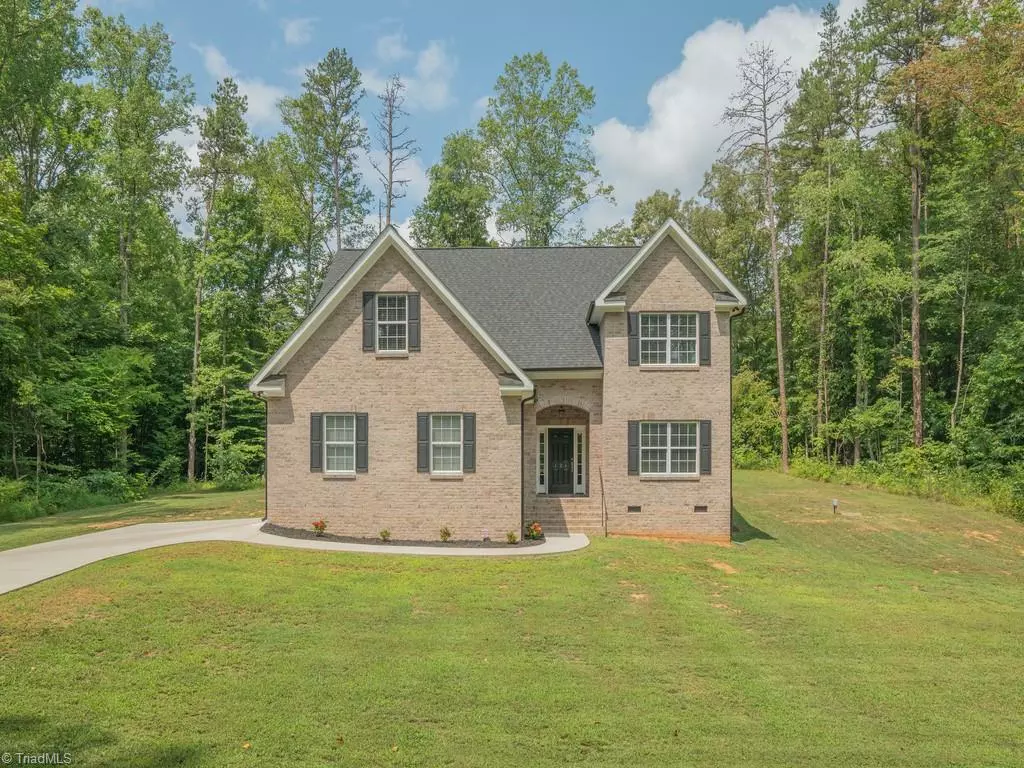 Lexington, NC 27295,124 Cherokee DR