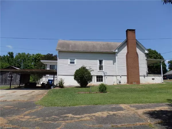 Ramseur, NC 27316,614 Oliver ST