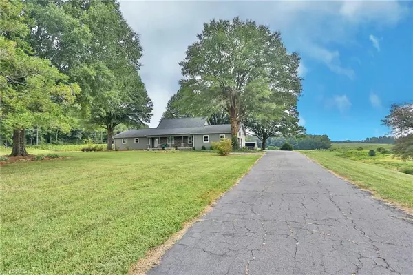 Hamptonville, NC 27020,1400 Marler RD