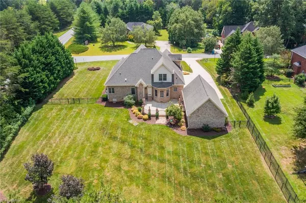 Kernersville, NC 27284,8900 Seacrest DR