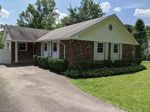 Greensboro, NC 27408,2407 Running Brook DR