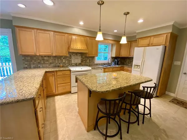 Millers Creek, NC 28651,180 Oakdale LN