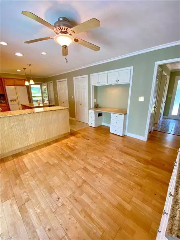 Millers Creek, NC 28651,180 Oakdale LN