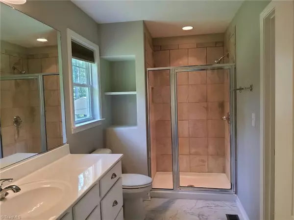 Stoneville, NC 27048,342 Price ST